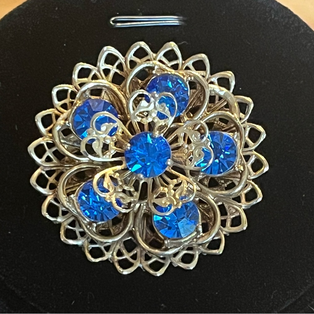Vintage Blue Rhinestone Filigree Brooch Layered Gold Tone Flower Pin